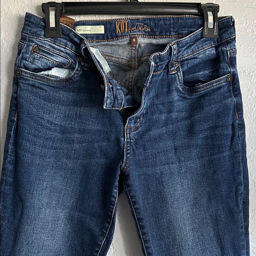 Kut from the Kloth Boyfriend Cut Dark Wash Denim - Size 6 - Picture 3 of 6